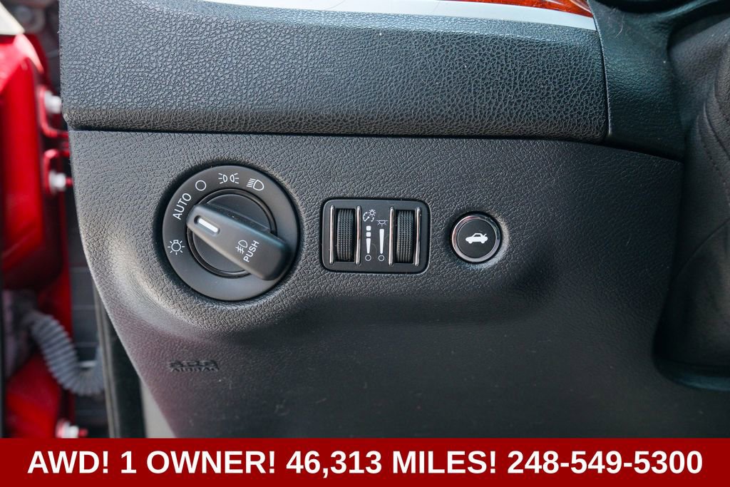 Used 2014 Chrysler 300 AWD w/ Driver Convenience Group image 22