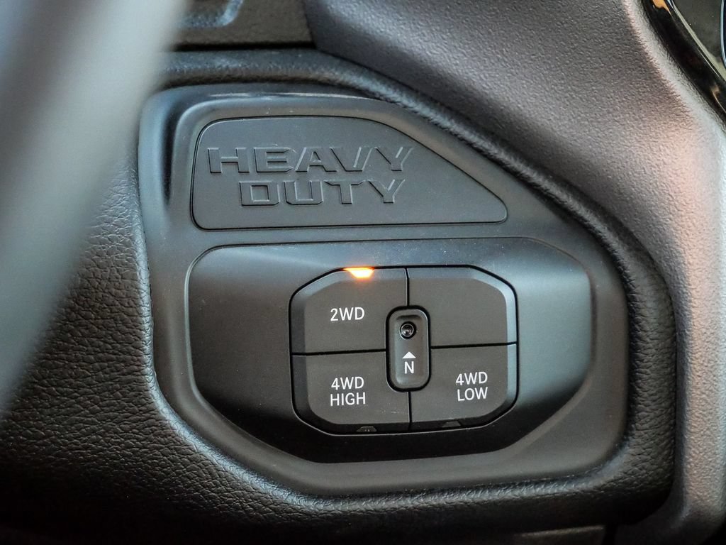 New 2026 RAM 3500 Big Horn AWD/4WD image 35