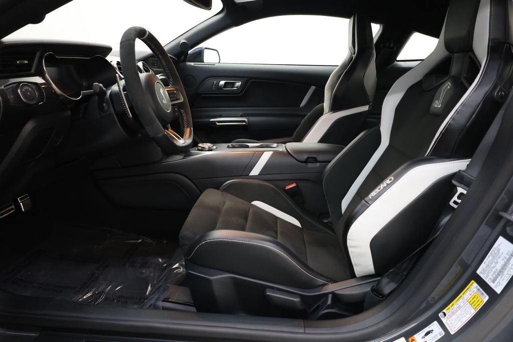 Used 2022 Ford Mustang Shelby GT500 w/ Carbon Fiber Track Pack RWD image 81