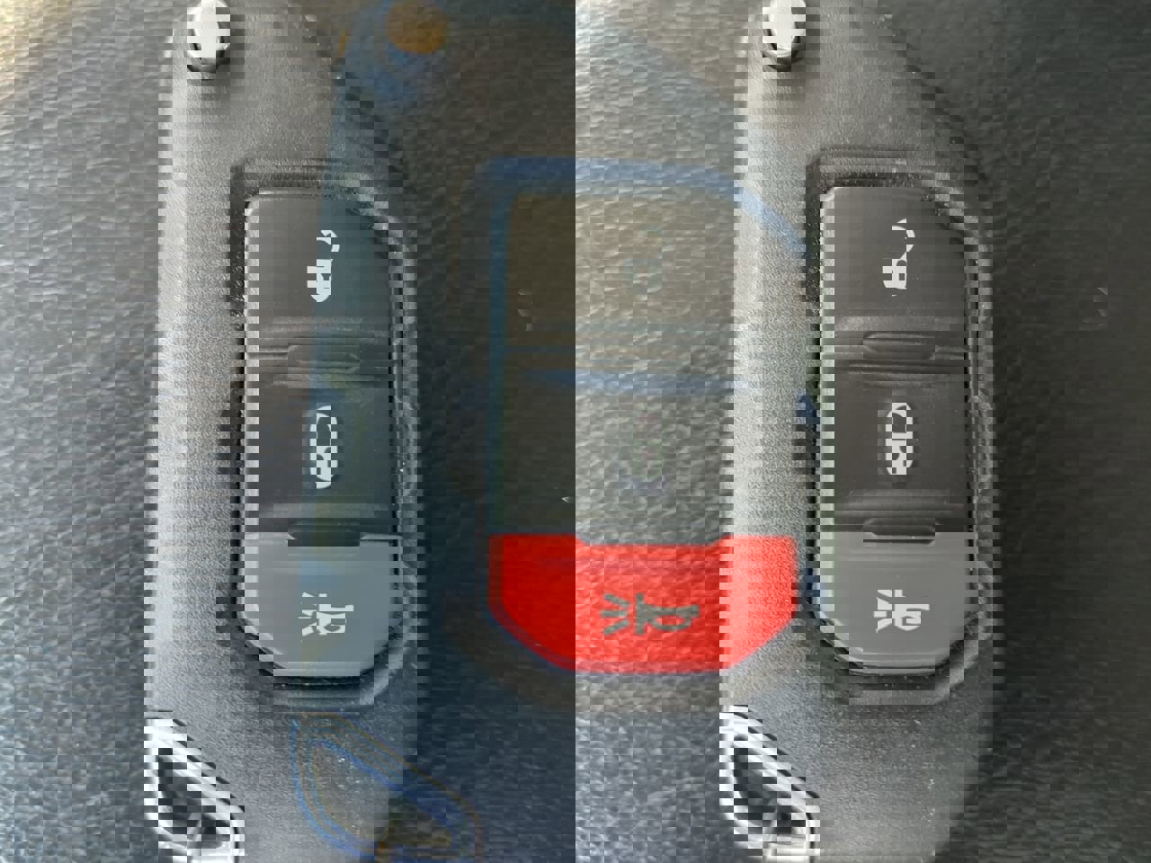 Used 2019 Jeep Wrangler Unlimited Sahara w/ Safety Group image 28