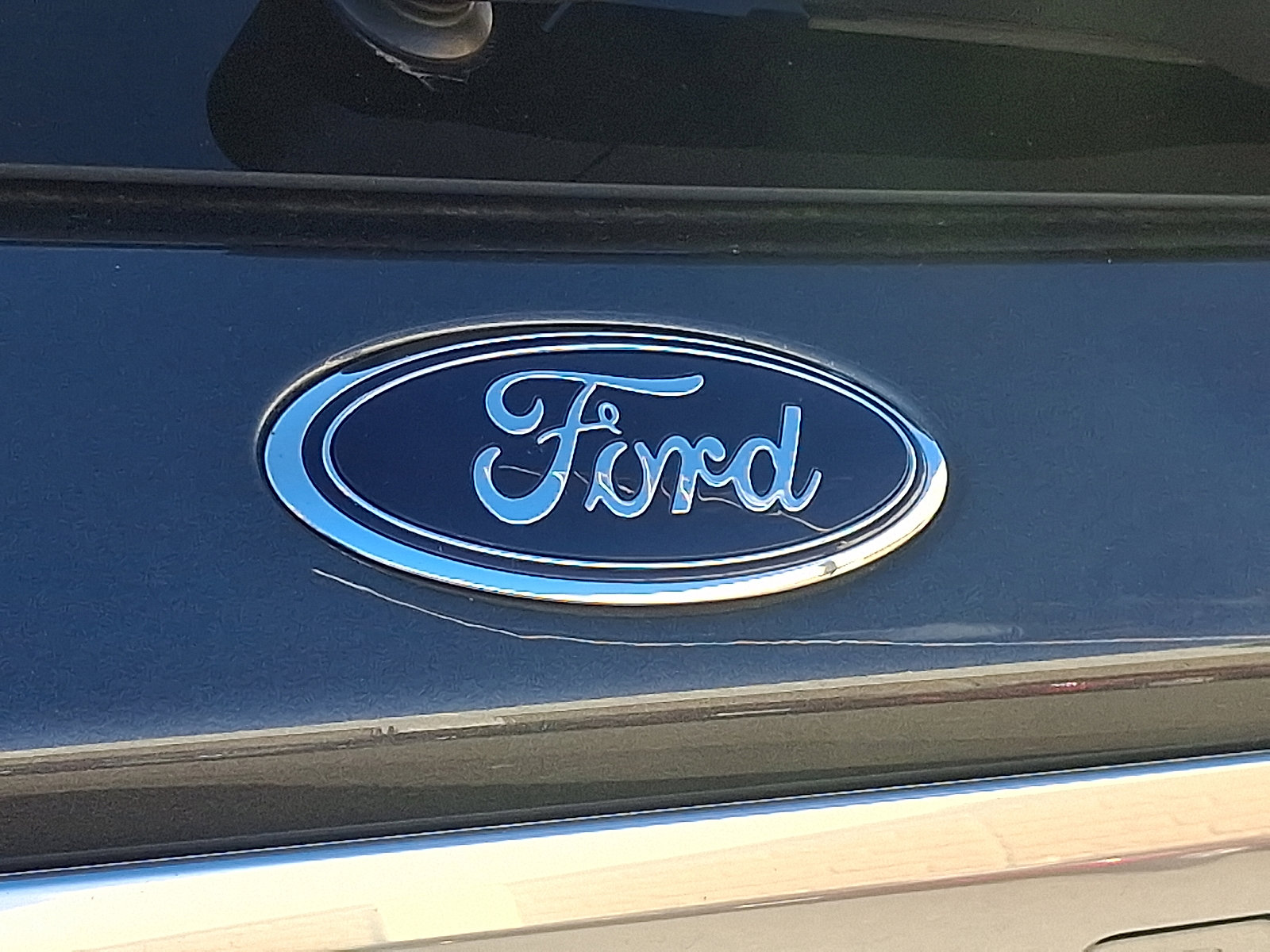 Used 2020 Ford Explorer Platinum w/ Premium Technology Package image 30