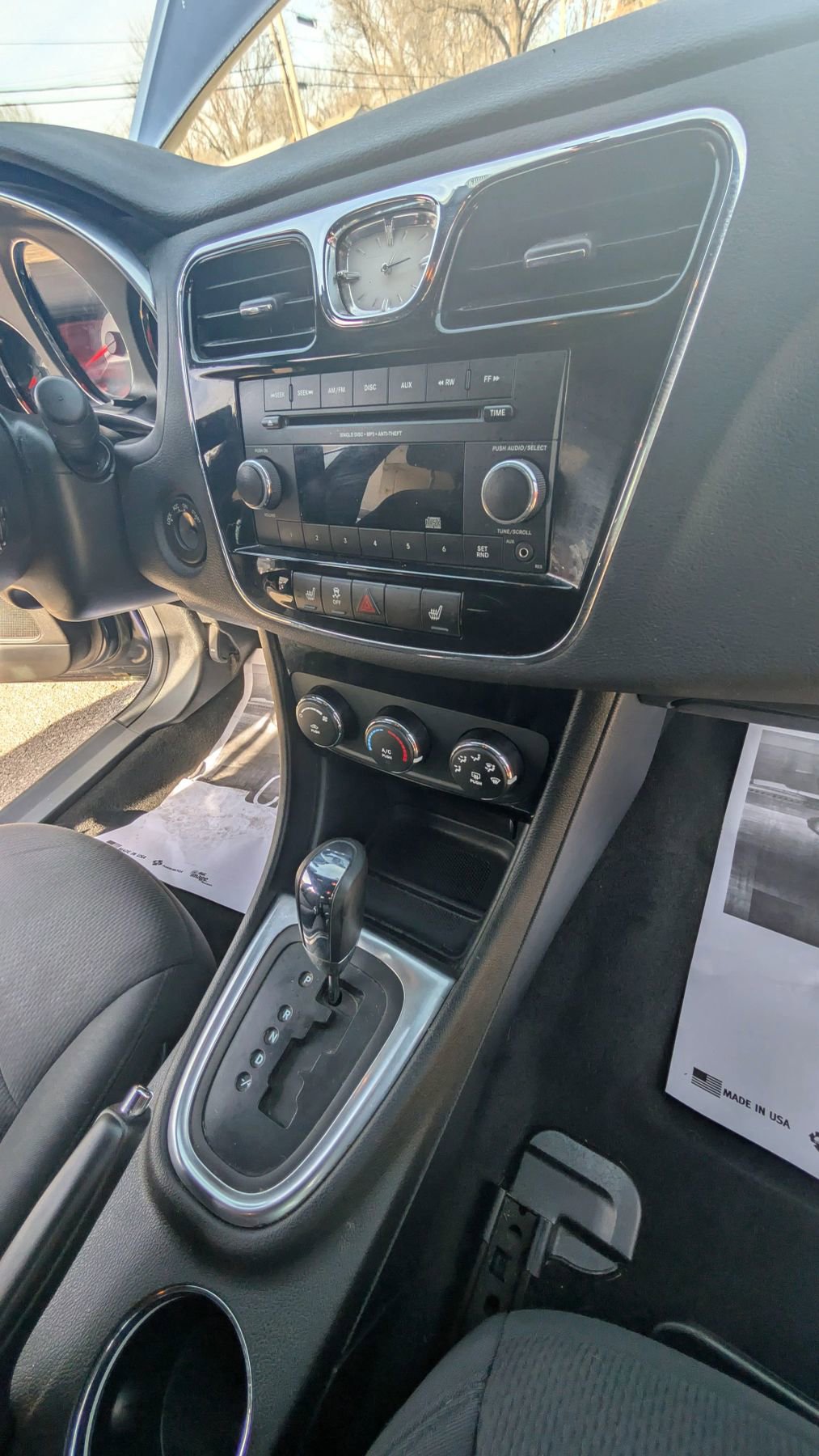 Used 2014 Chrysler 200 LX FWD image 10