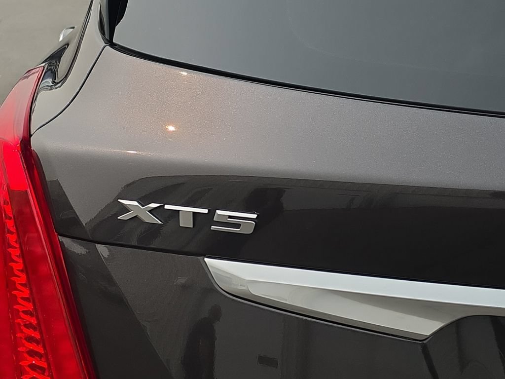 Used 2019 Cadillac XT5 Luxury FWD image 7
