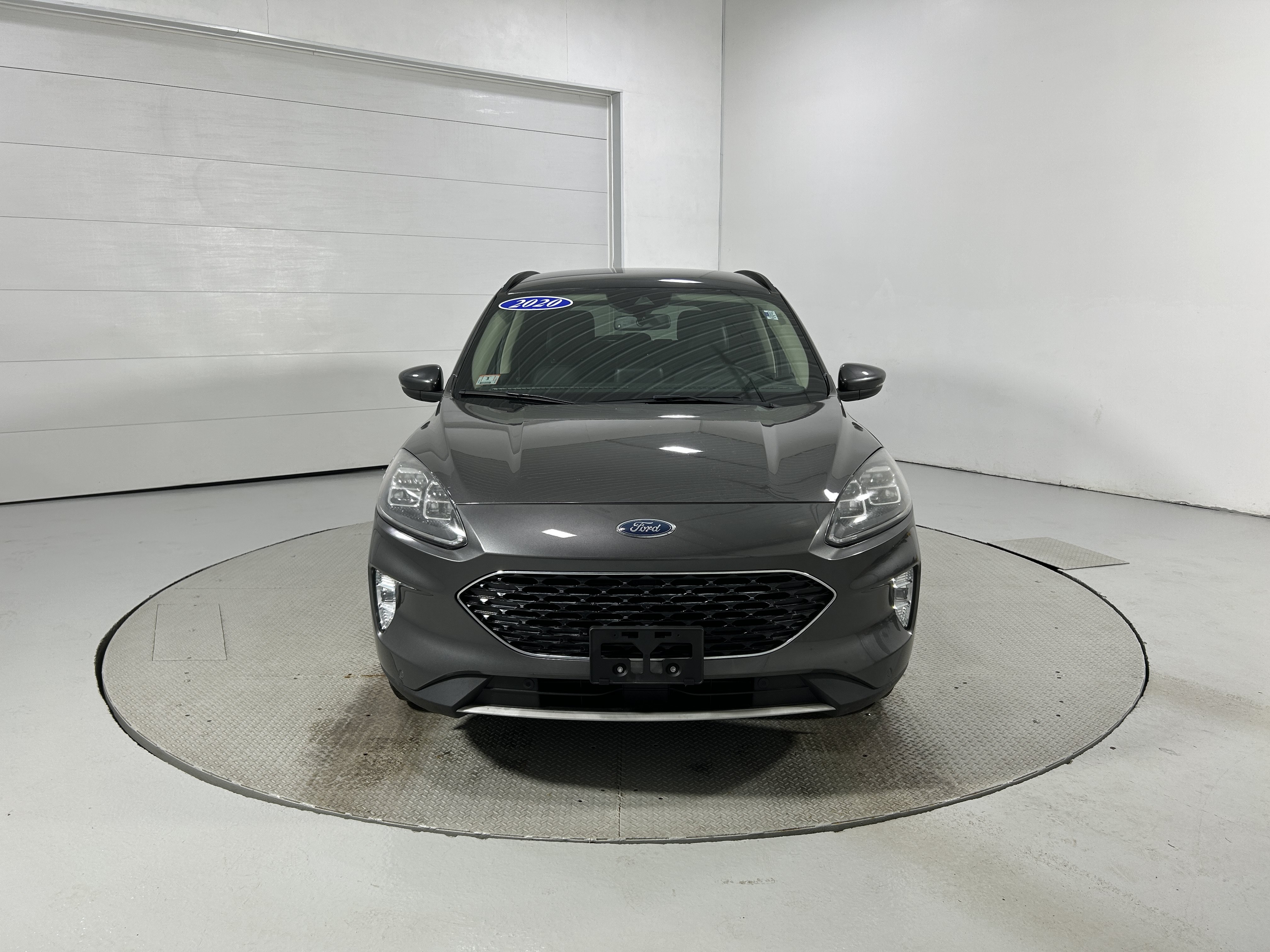 Used 2020 Ford Escape Titanium AWD/4WD image 17