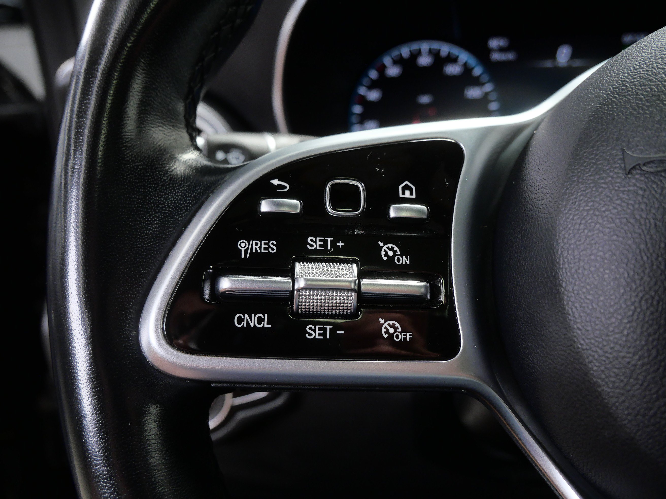 Certified 2022 Mercedes-Benz GLC 300 4MATIC image 25