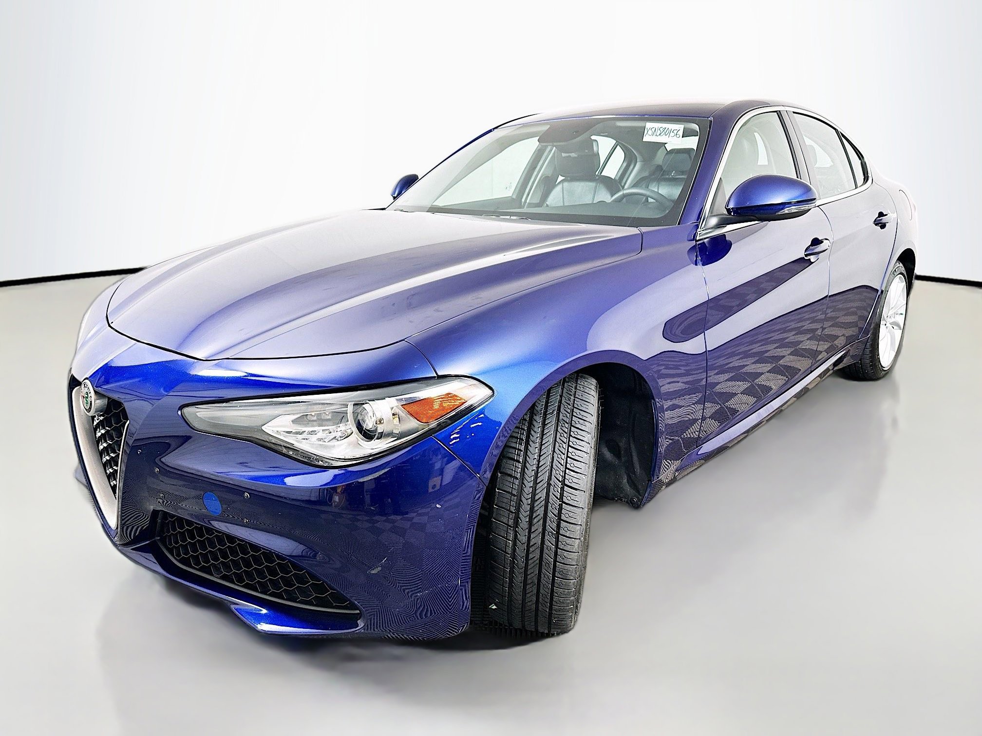 Used 2018 Alfa Romeo Giulia AWD image 3