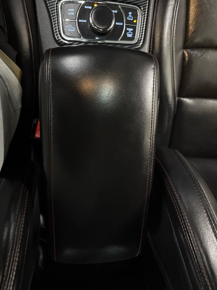 Used 2018 Jeep Grand Cherokee Trailhawk w/ Trailhawk Luxury Group AWD/4WD image 27