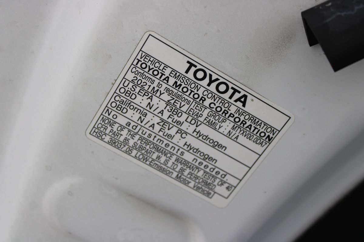 Used 2021 Toyota Mirai w/ Advanced Technology Package RWD image 42