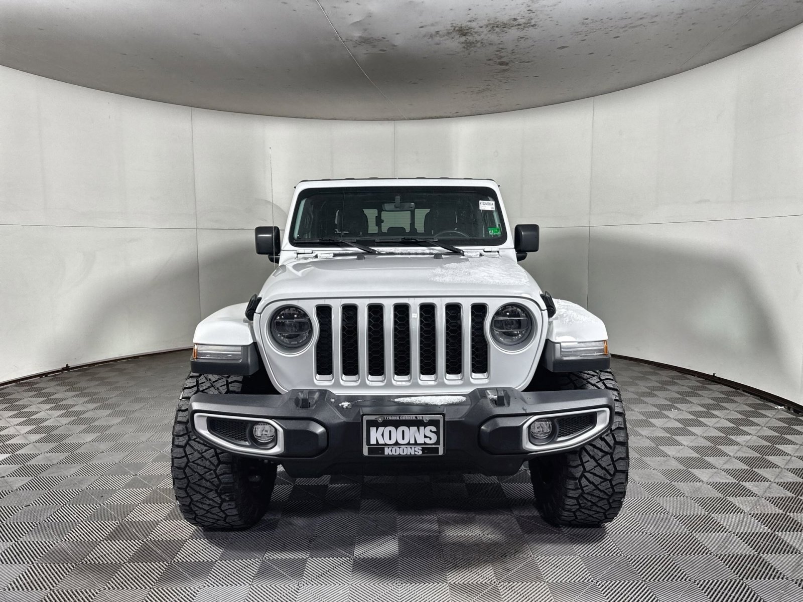 Used 2022 Jeep Gladiator Overland w/ Popular Equipment Package image 11