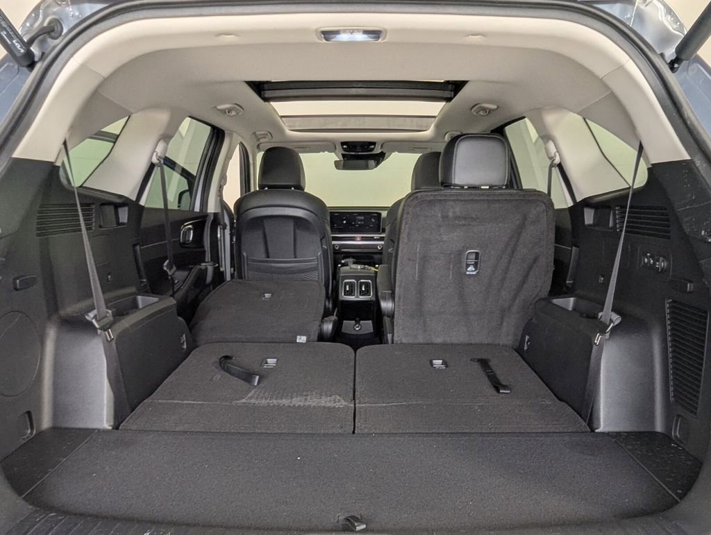 Used 2025 Kia Sorento EX w/ Panoramic Sunroof Package image 31