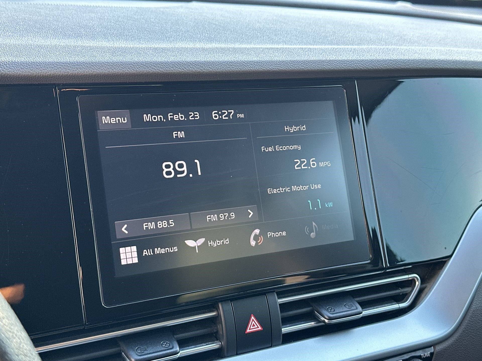 Used 2022 Kia Niro LX image 12