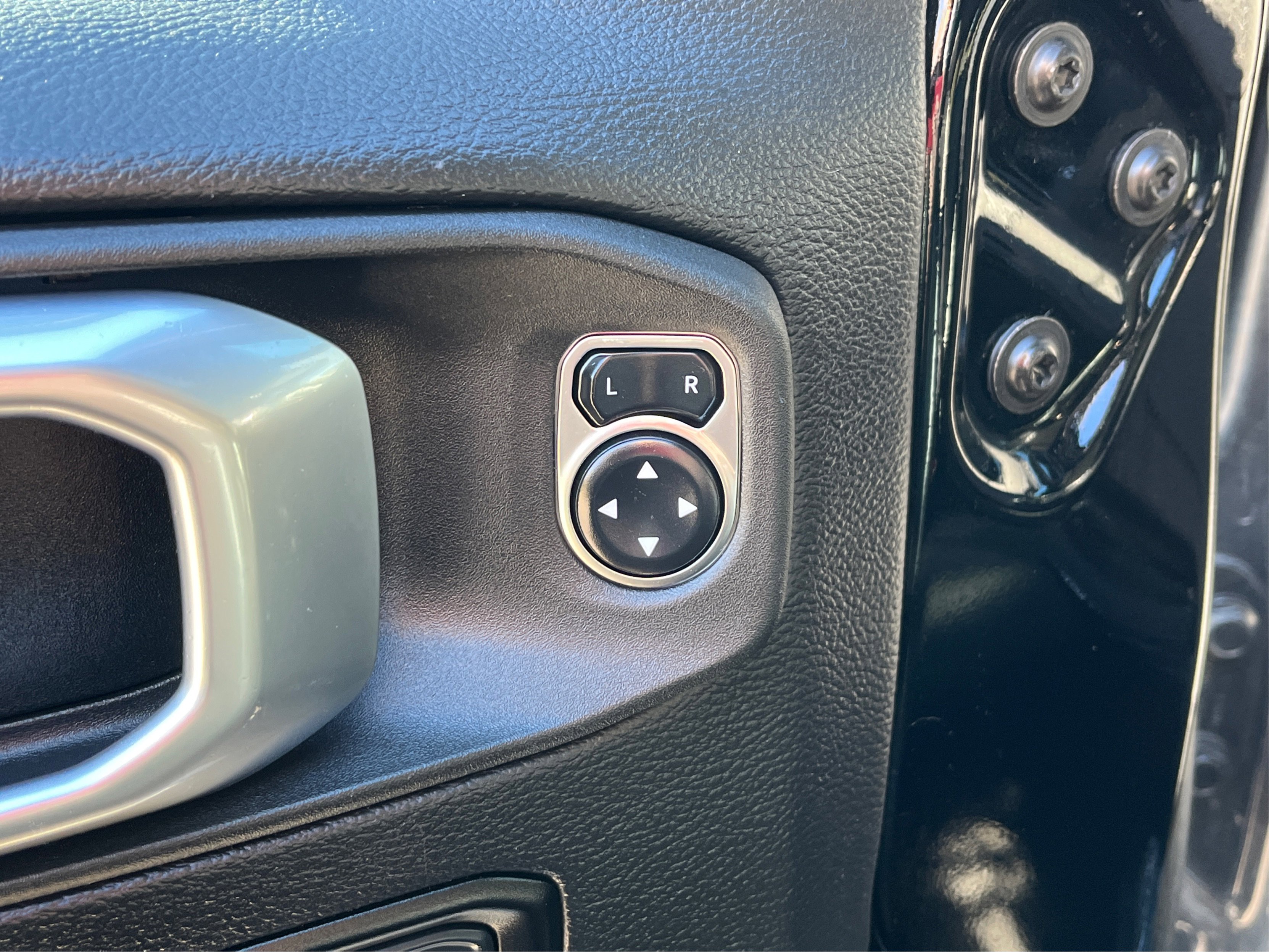 Used 2021 Jeep Wrangler Unlimited Sahara w/ Cold Weather Group image 50