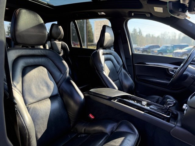 Used 2018 Volvo XC90 T6 Momentum w/ Convenience Package image 28