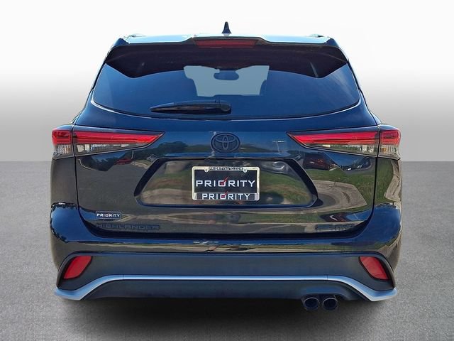 Used 2022 Toyota Highlander XSE AWD/4WD image 5