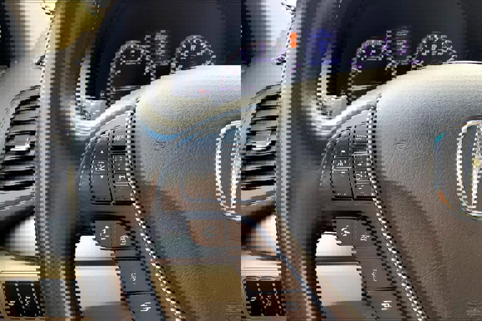 Used 2013 Acura RDX Tech Pkg image 23