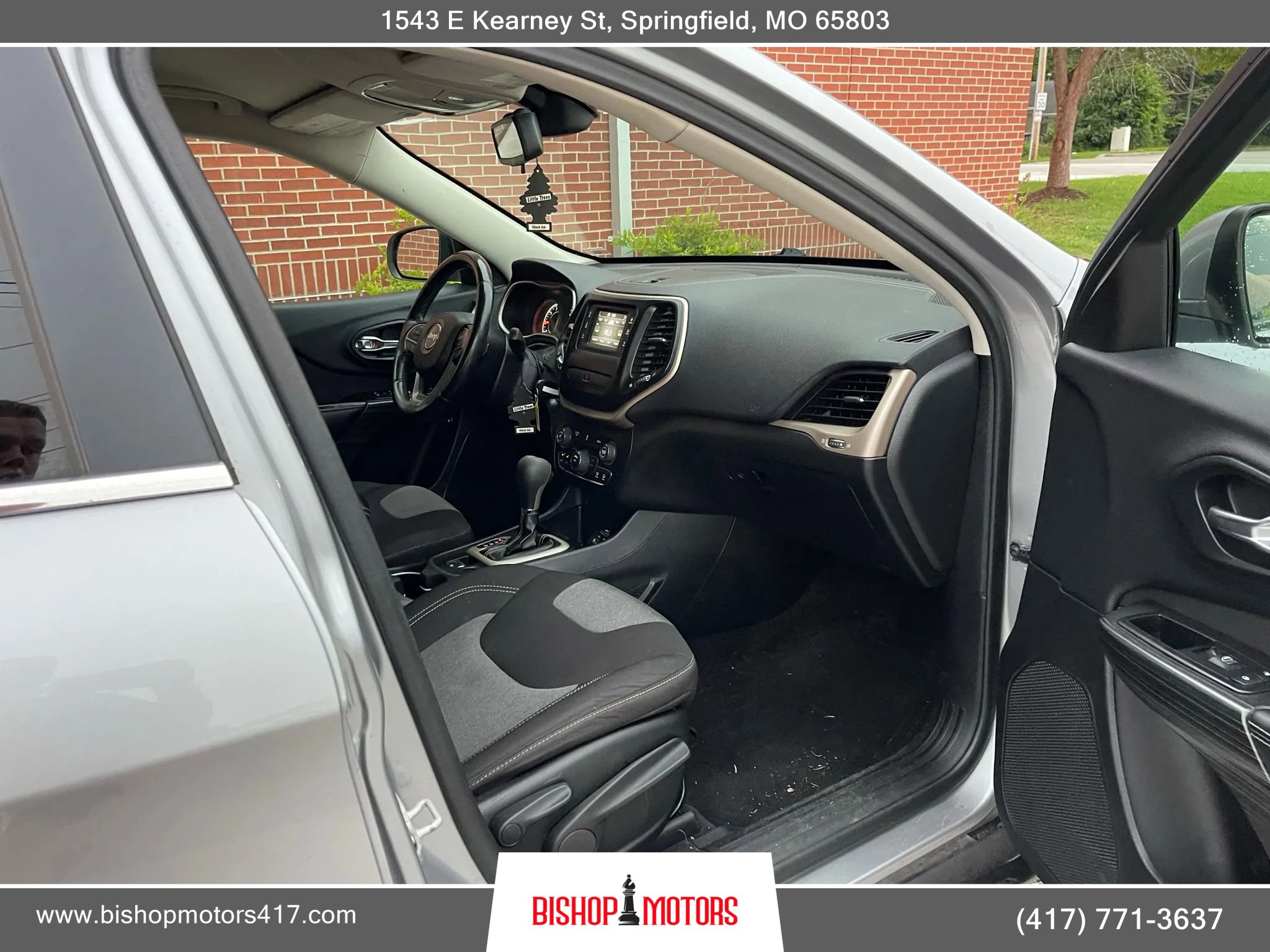 Used 2014 Jeep Cherokee Latitude image 17