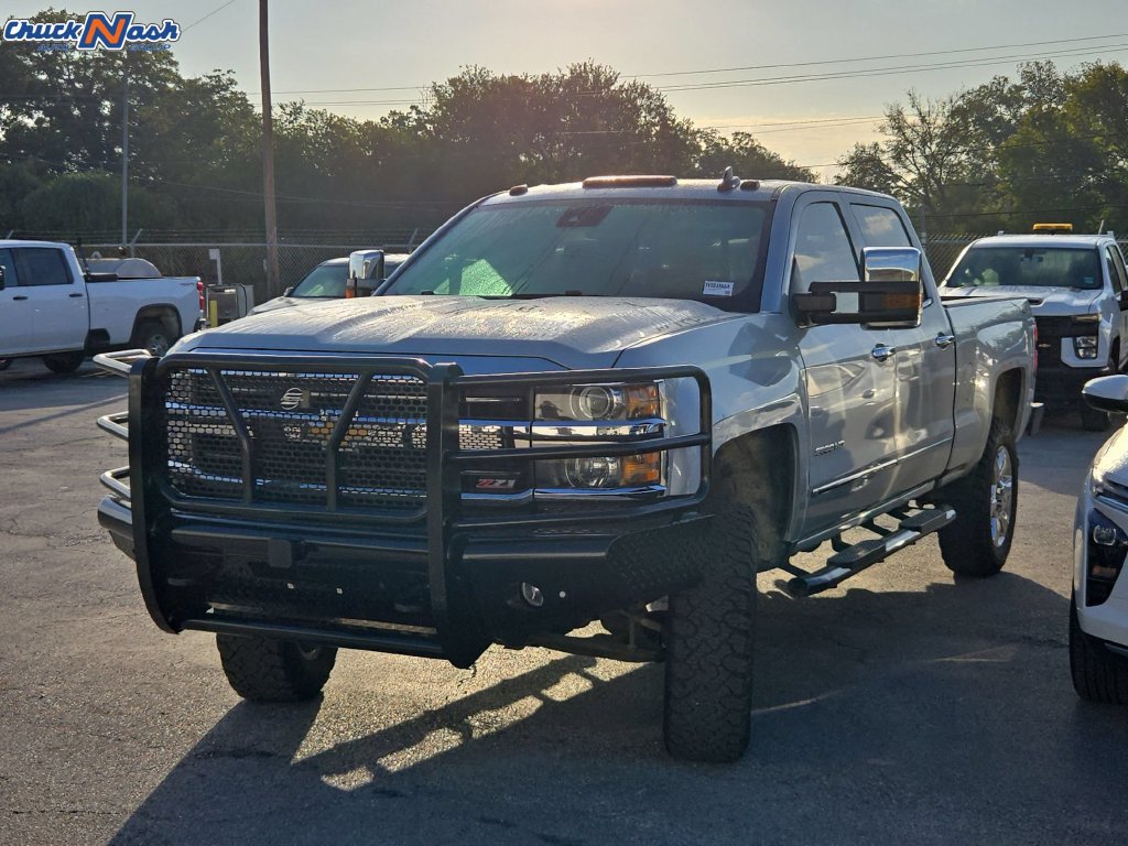 Used 2018 Chevrolet Silverado 2500 LTZ w/ LTZ Plus Package AWD/4WD image 3