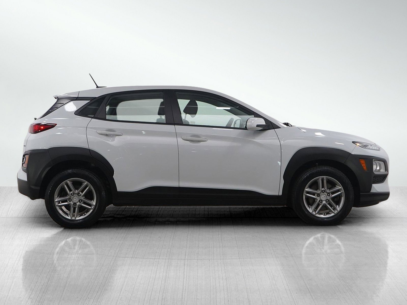 Used 2018 Hyundai Kona SE image 6