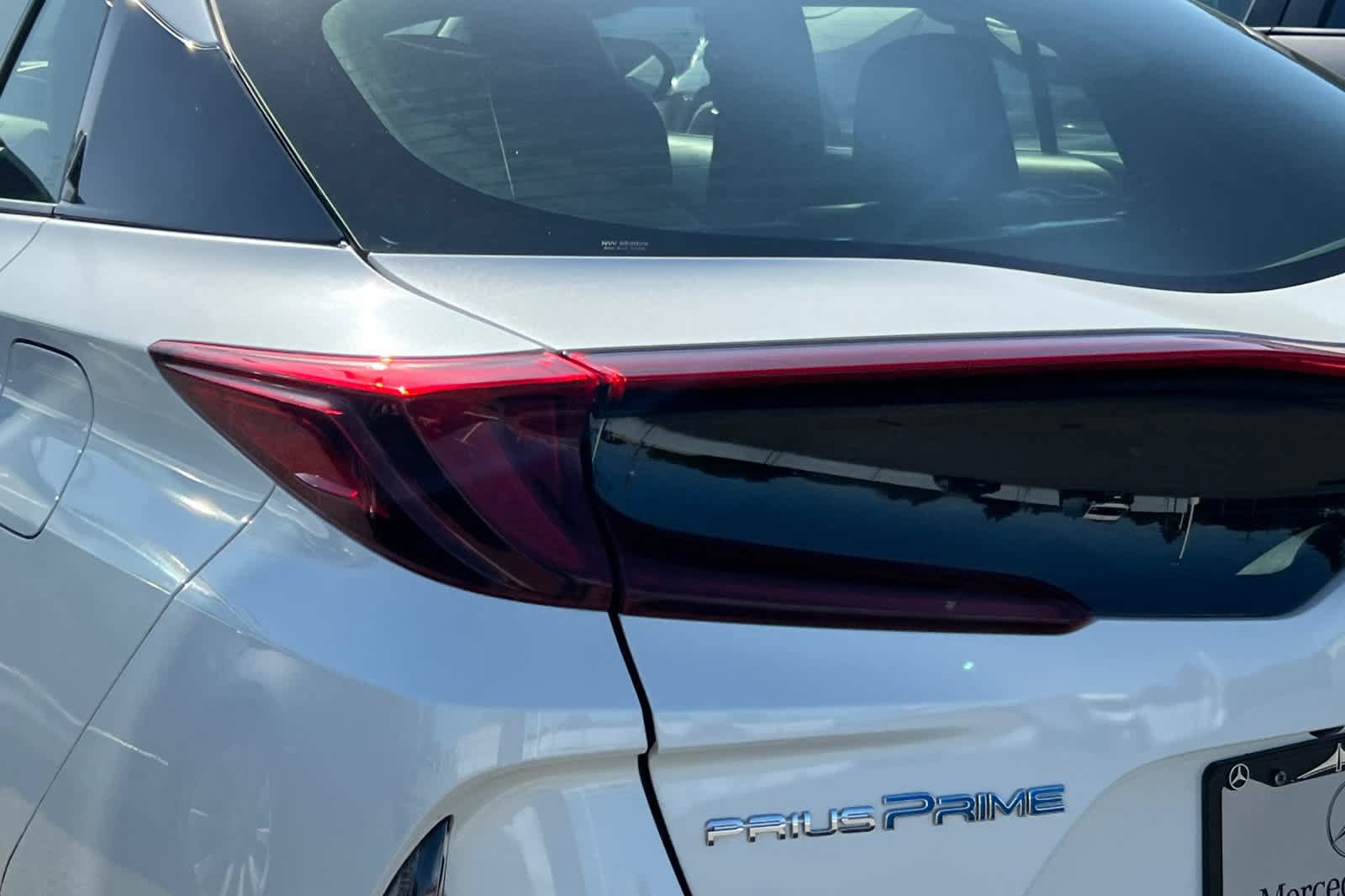 Used 2017 Toyota Prius Prime Advanced FWD image 20