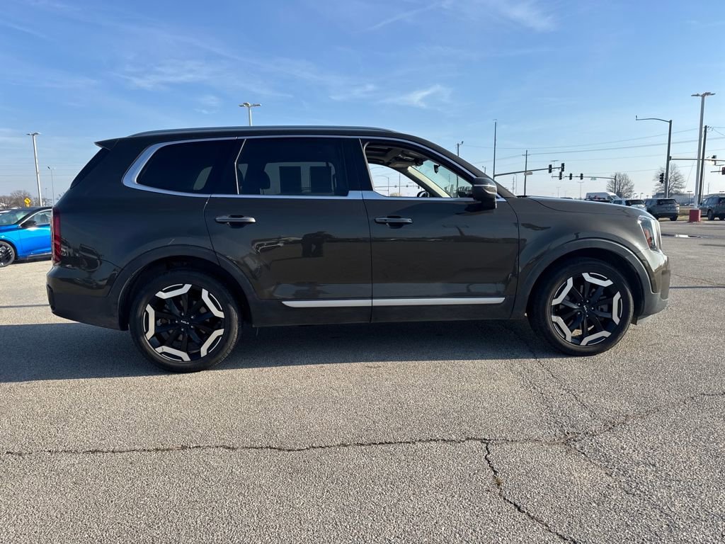 Used 2023 Kia Telluride S w/ S Sunroof Package image 7