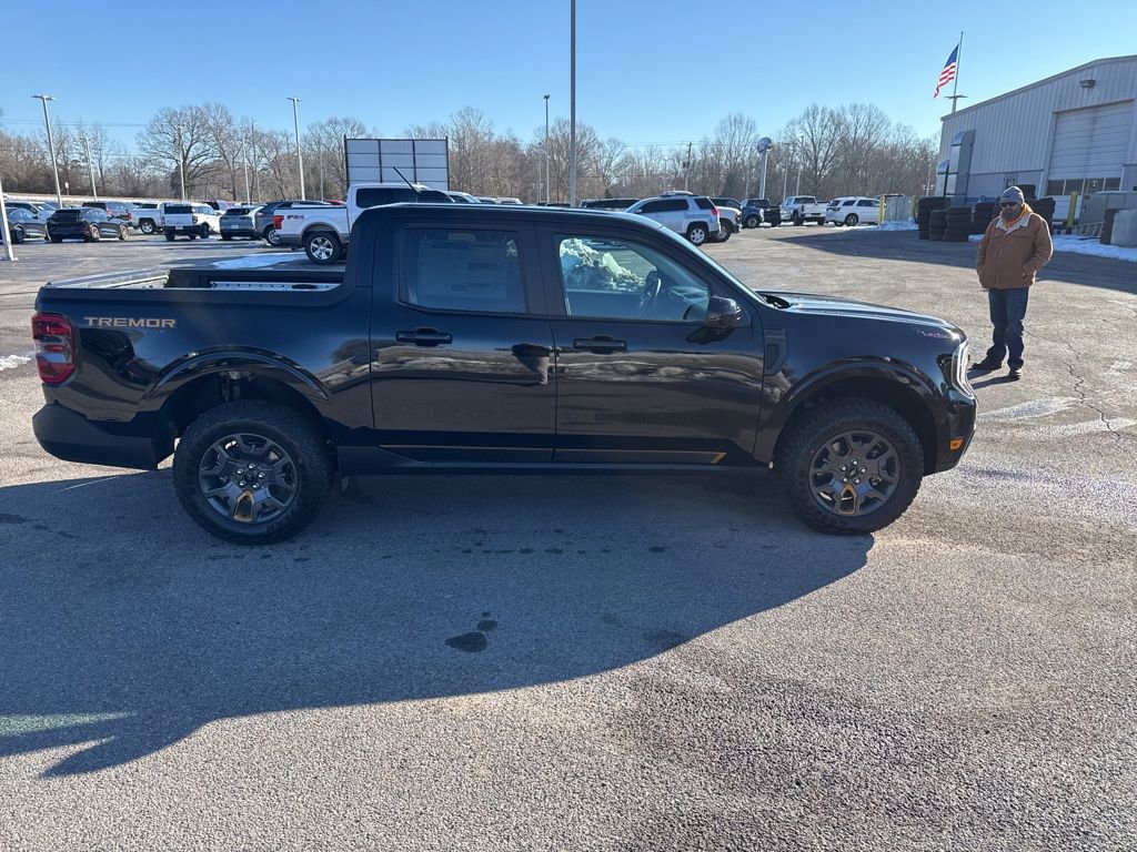 New 2026 Ford Maverick Tremor image 9