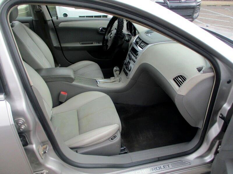 Used 2008 Chevrolet Malibu LT w/ HFV6 Engine Package FWD image 7