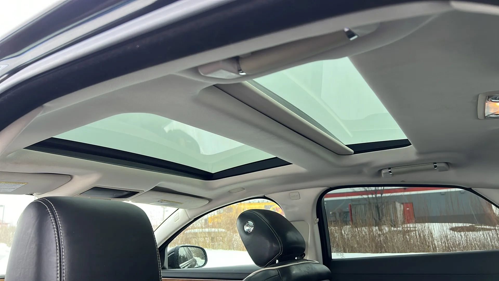 Used 2016 Jaguar XJ Supercharged image 16