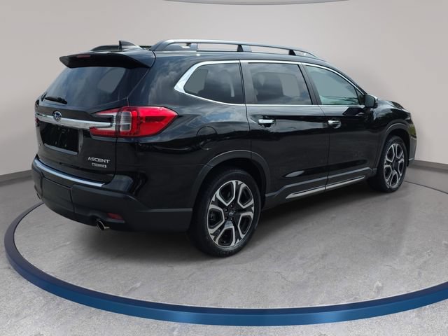 Used 2023 Subaru Ascent Touring AWD/4WD image 5