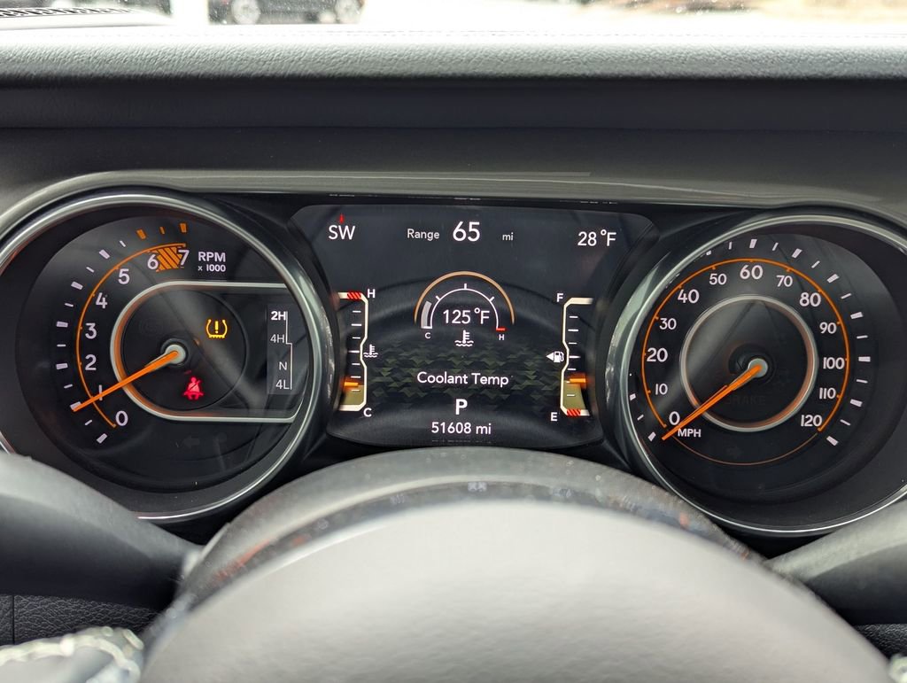 Used 2018 Jeep Wrangler Unlimited Sahara image 13