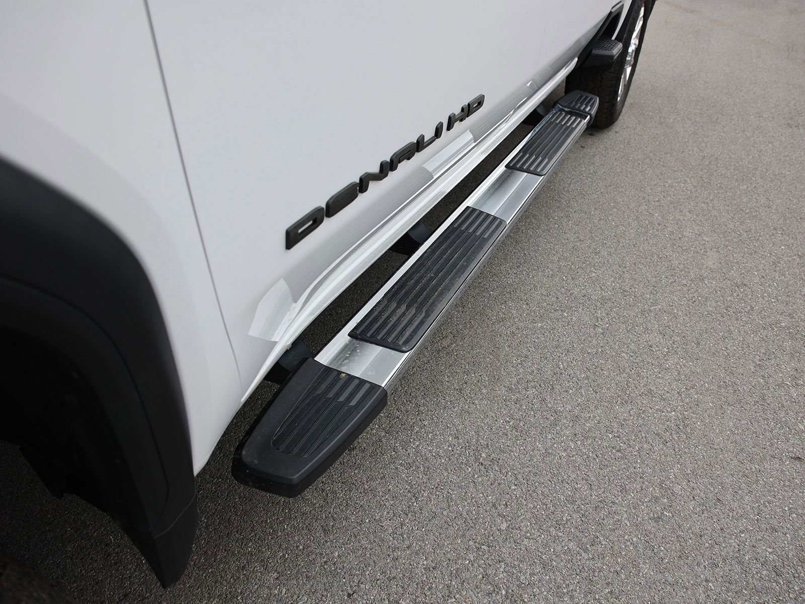 Used 2022 GMC Sierra 2500 Denali w/ Denali Ultimate Package image 9