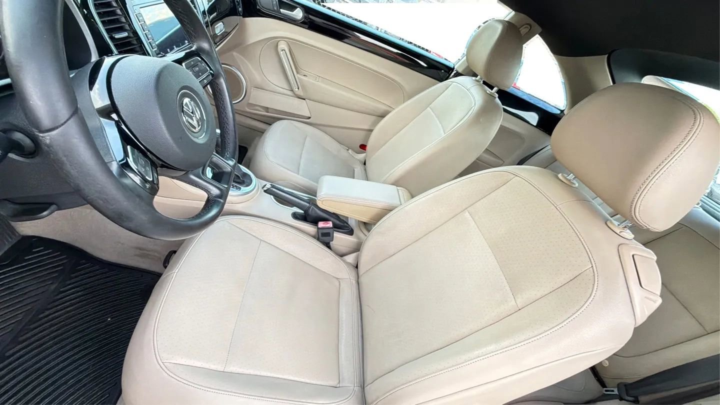 Used 2015 Volkswagen Beetle 1.8T FWD image 12