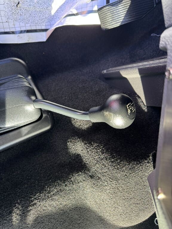 Used 2012 Ford F350 XLT w/ XLT Interior Pkg image 19