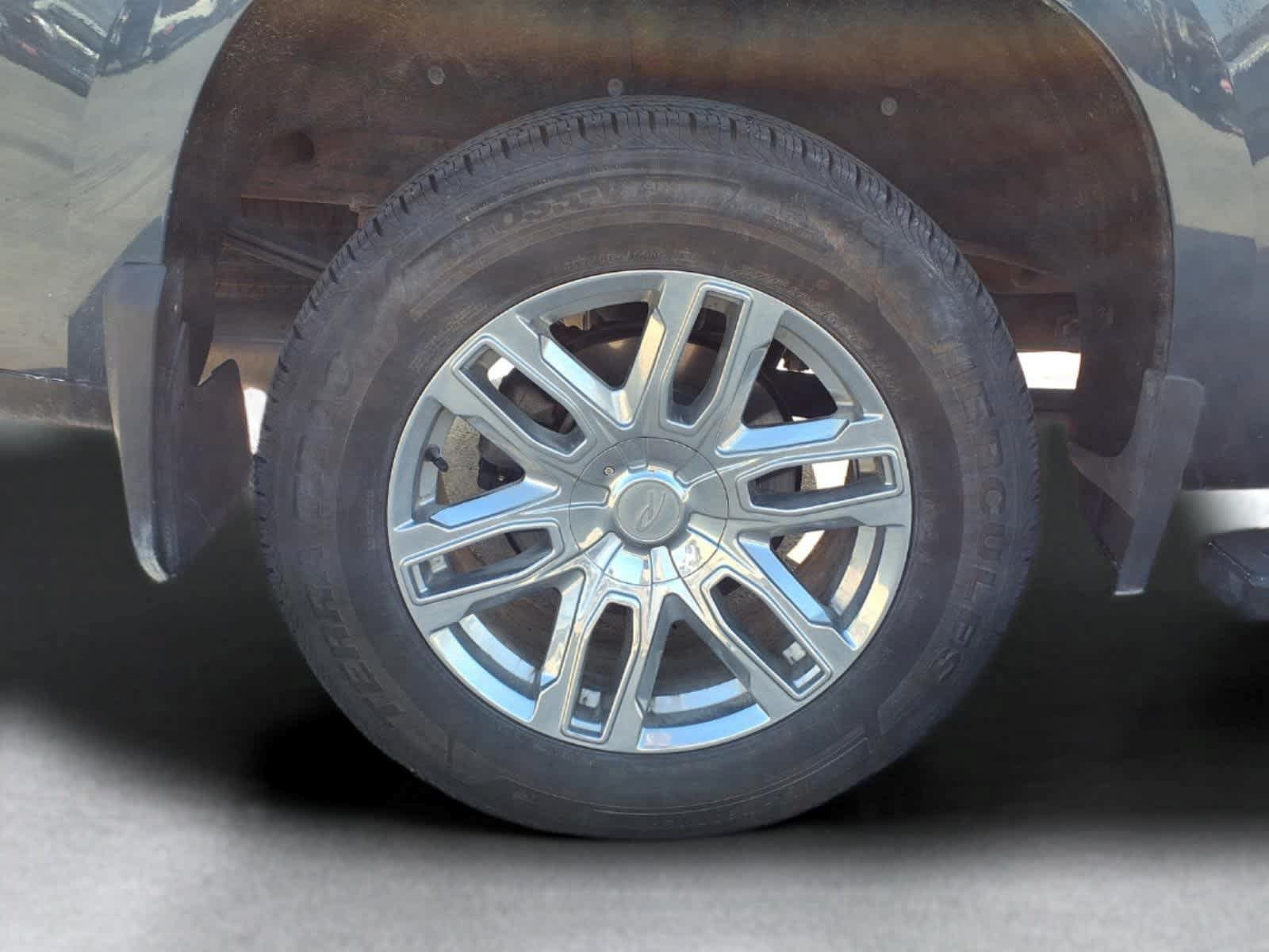 Used 2019 Chevrolet Silverado 1500 High Country AWD/4WD image 5