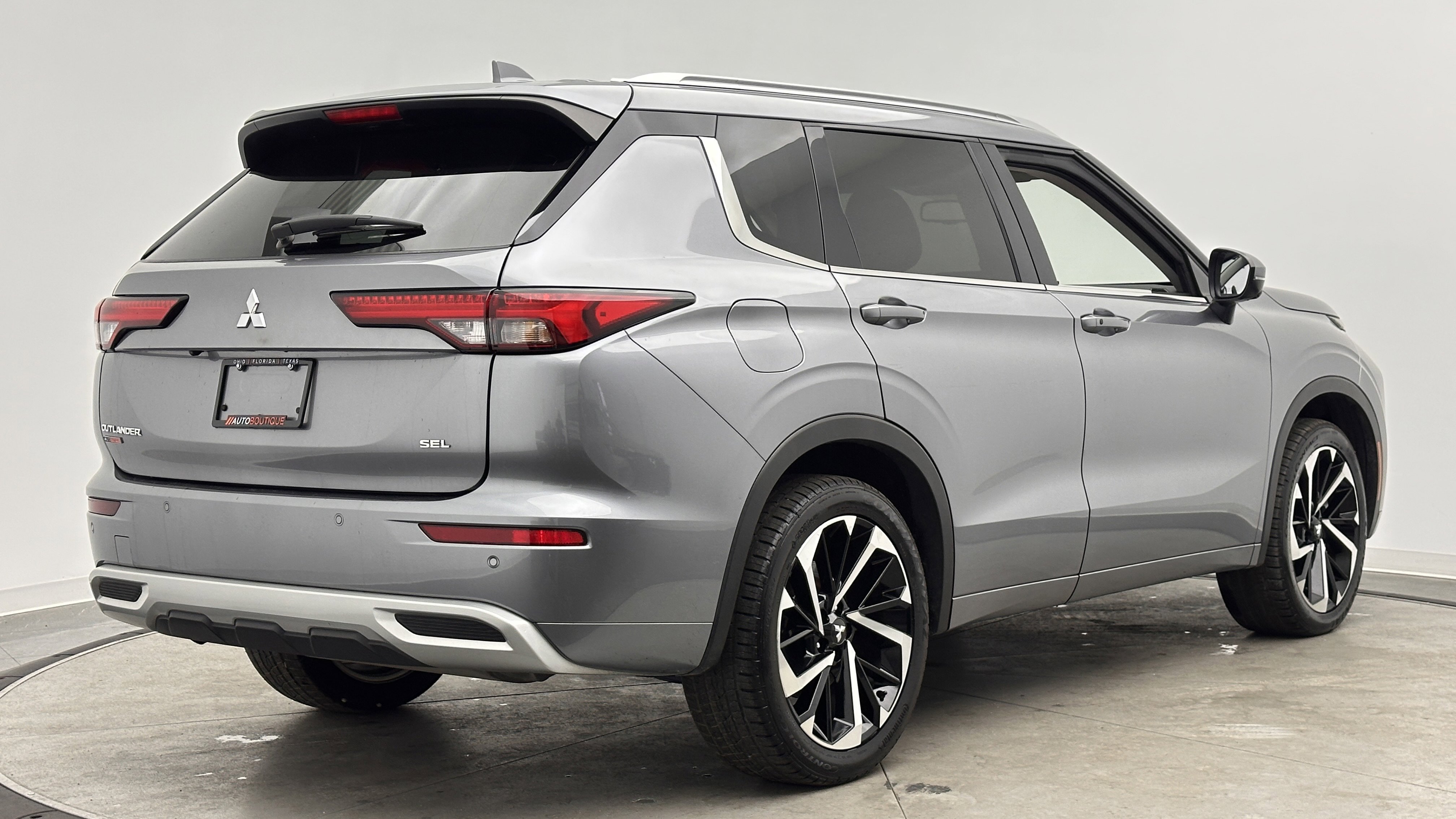 Used 2024 Mitsubishi Outlander SEL FWD image 8