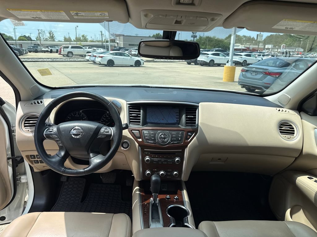 Used 2019 Nissan Pathfinder Platinum FWD image 22