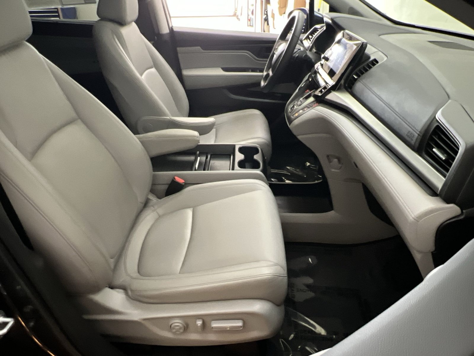 Used 2023 Honda Odyssey EX-L image 27