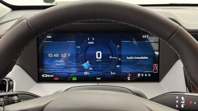 New 2027 Chevrolet Bolt LT w/ Comfort Package FWD image 32