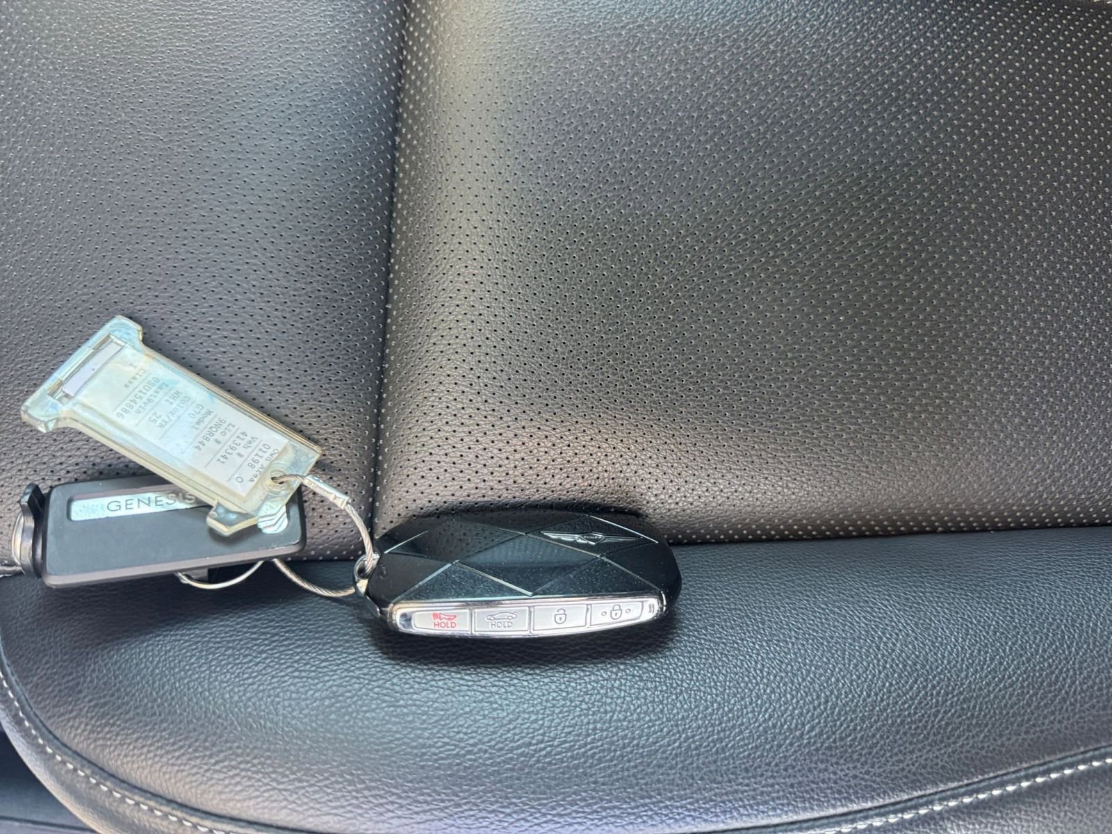 Used 2025 Genesis G70 2.5T image 22