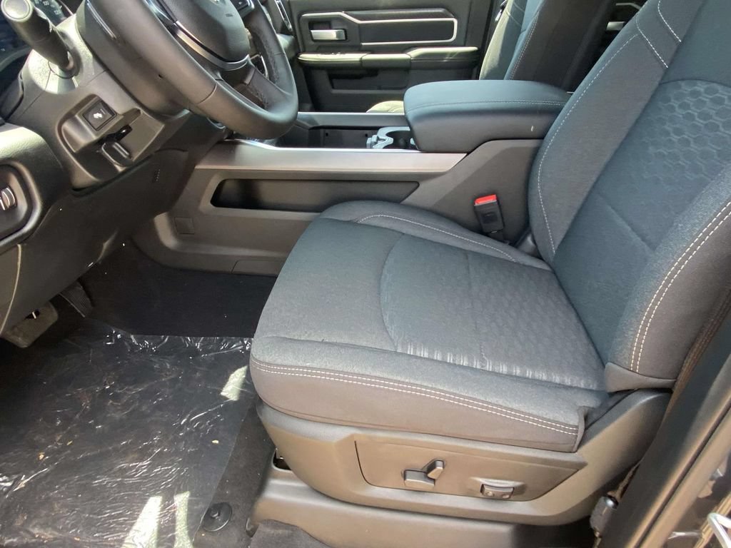 New 2026 RAM 2500 Big Horn AWD/4WD image 42