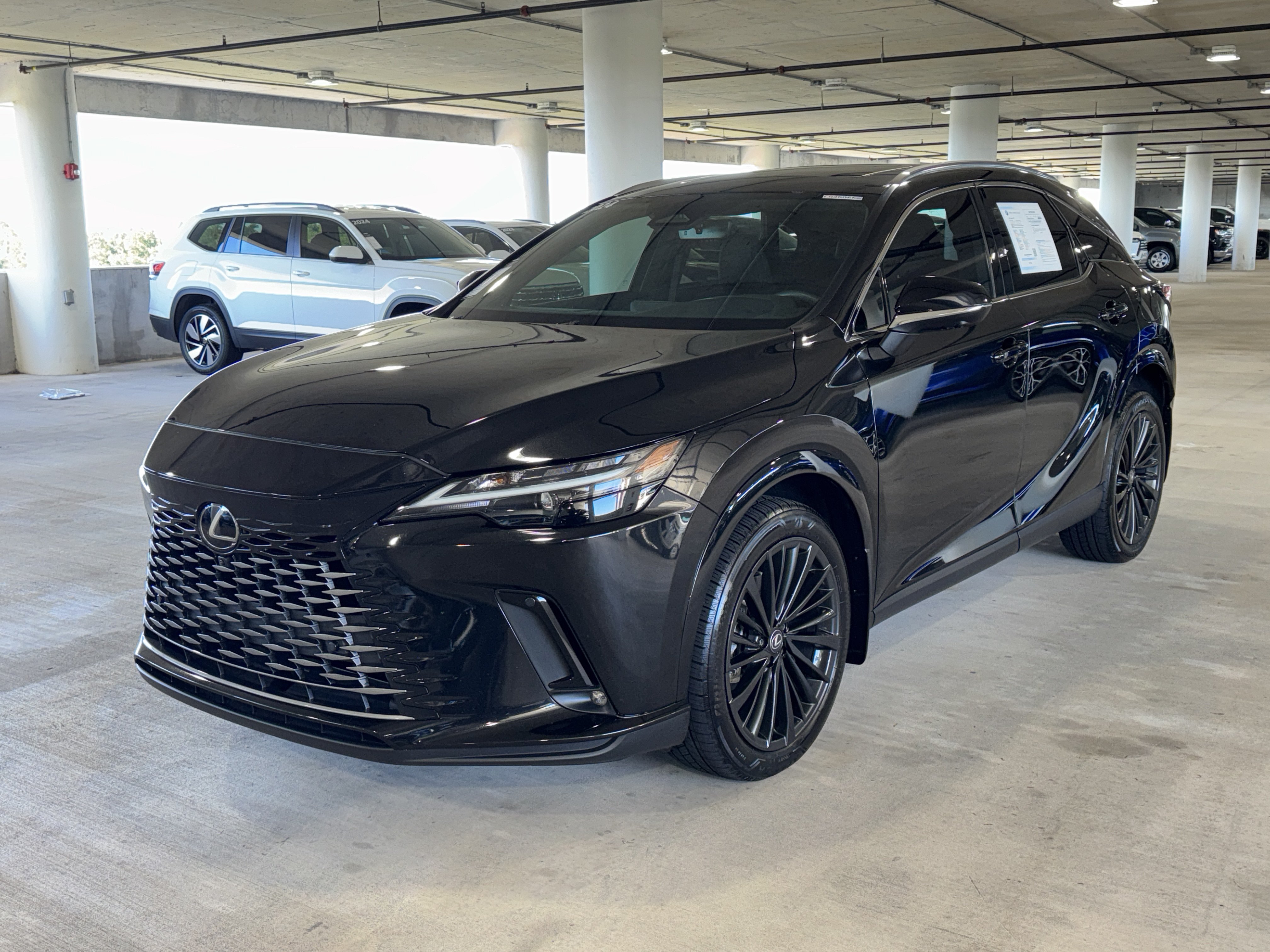 Used 2024 Lexus RX 350 Premium w/ Convenience Package FWD image 4