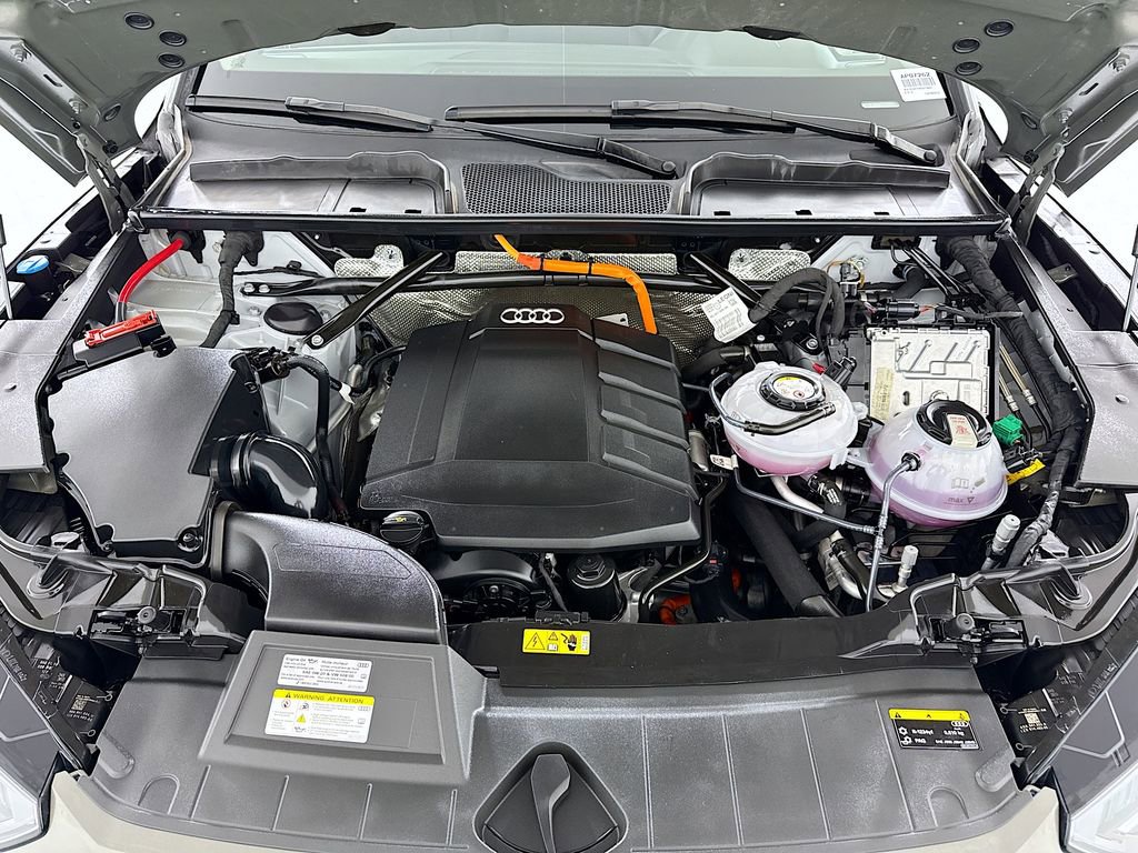 Used 2023 Audi Q5 e Premium Plus w/ Premium Plus Package image 30