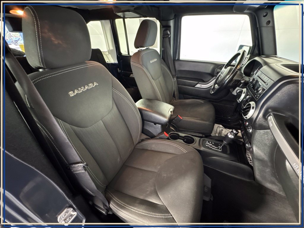 Used 2018 Jeep Wrangler Unlimited Sahara w/ Connectivity Group AWD/4WD image 53