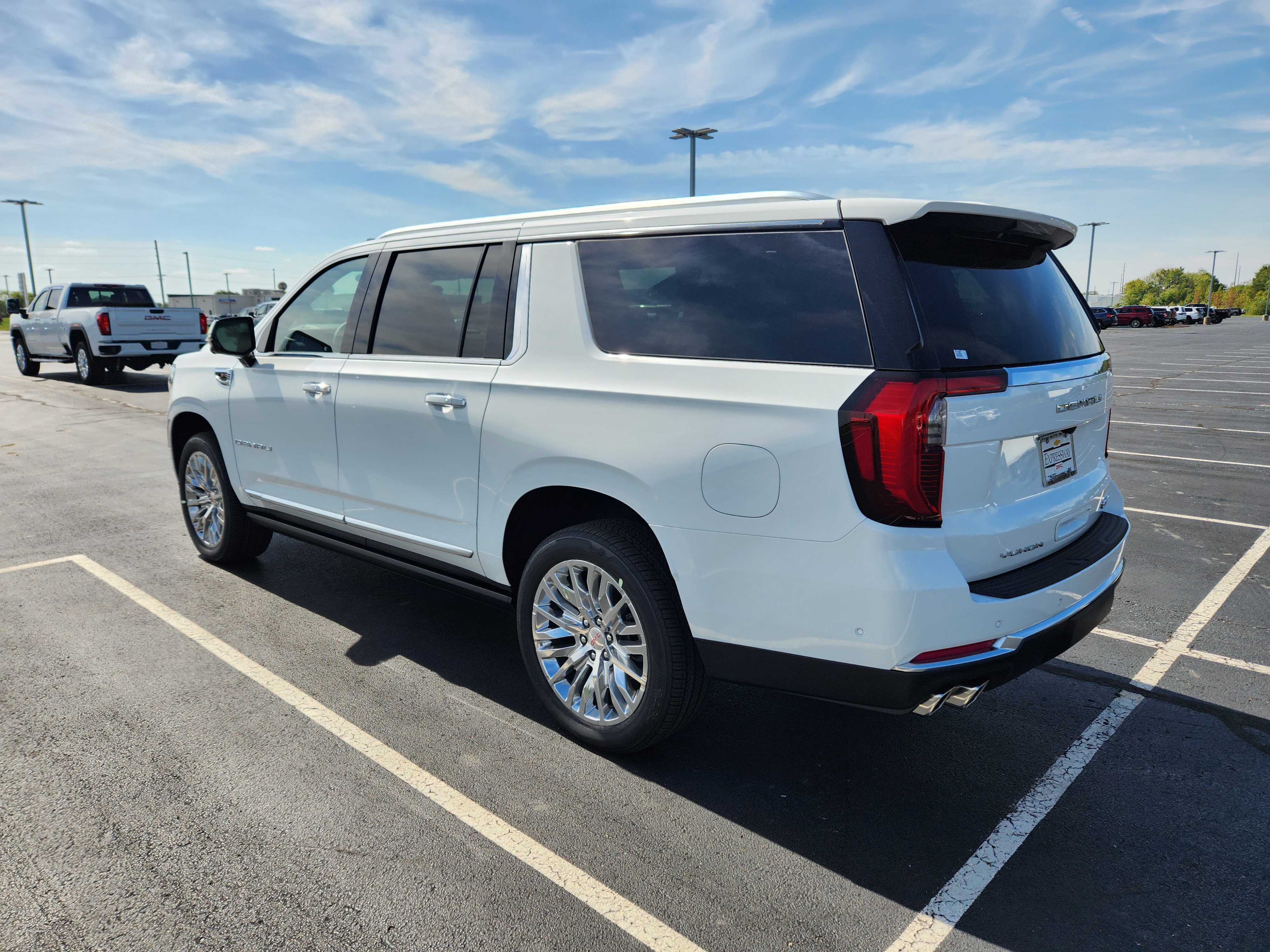 New 2026 GMC Yukon XL Denali image 3