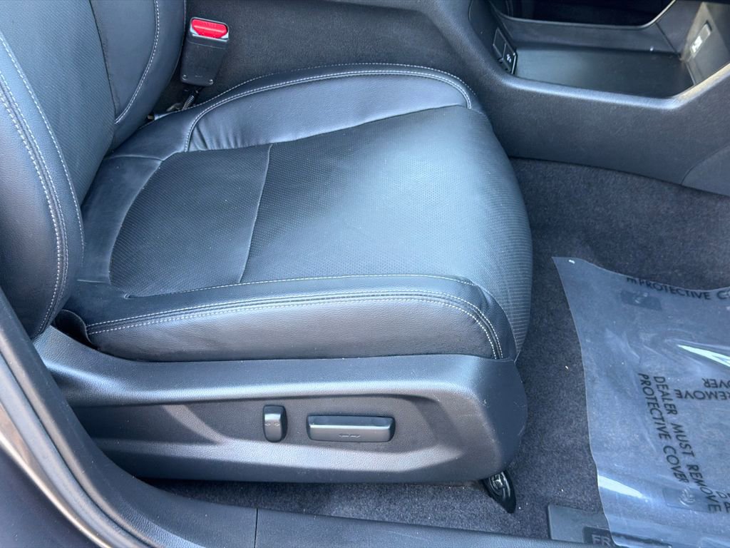Used 2018 Honda Clarity Touring image 9