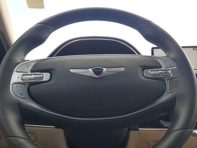 Used 2025 Genesis GV70 2.5T w/ Select Package AWD/4WD image 15