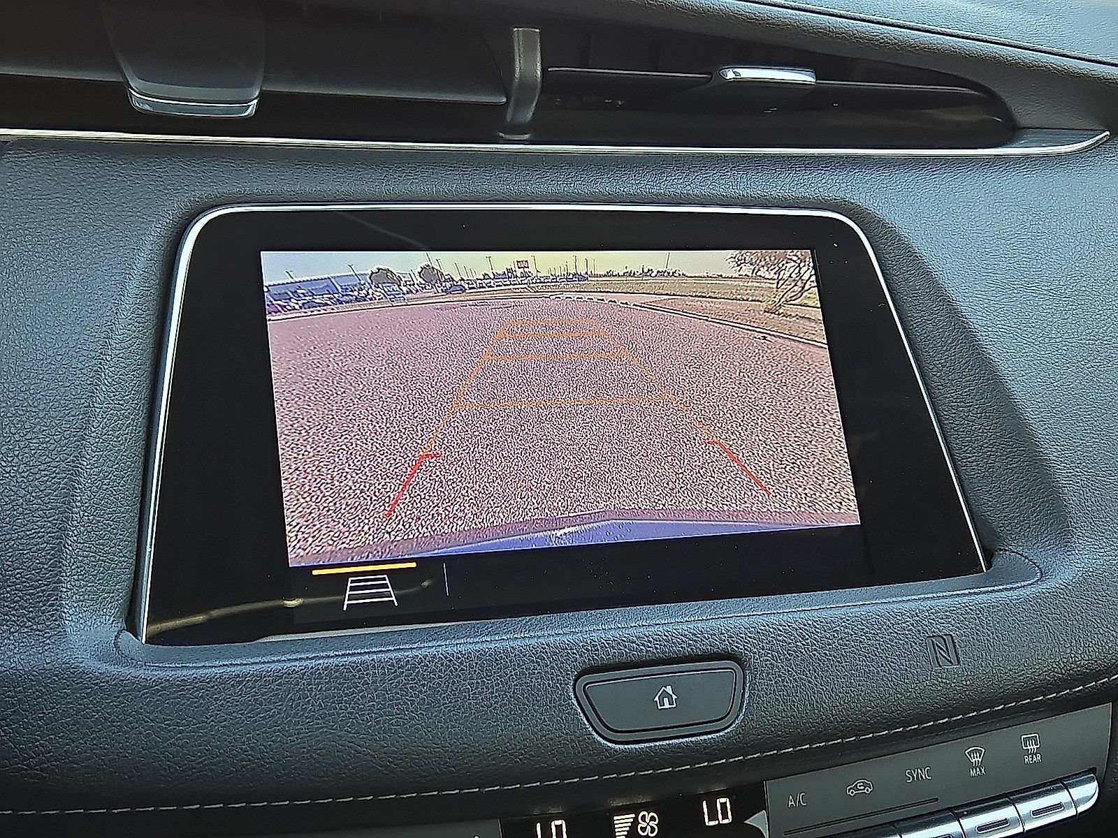 Used 2019 Cadillac XT4 Premium Luxury FWD image 28