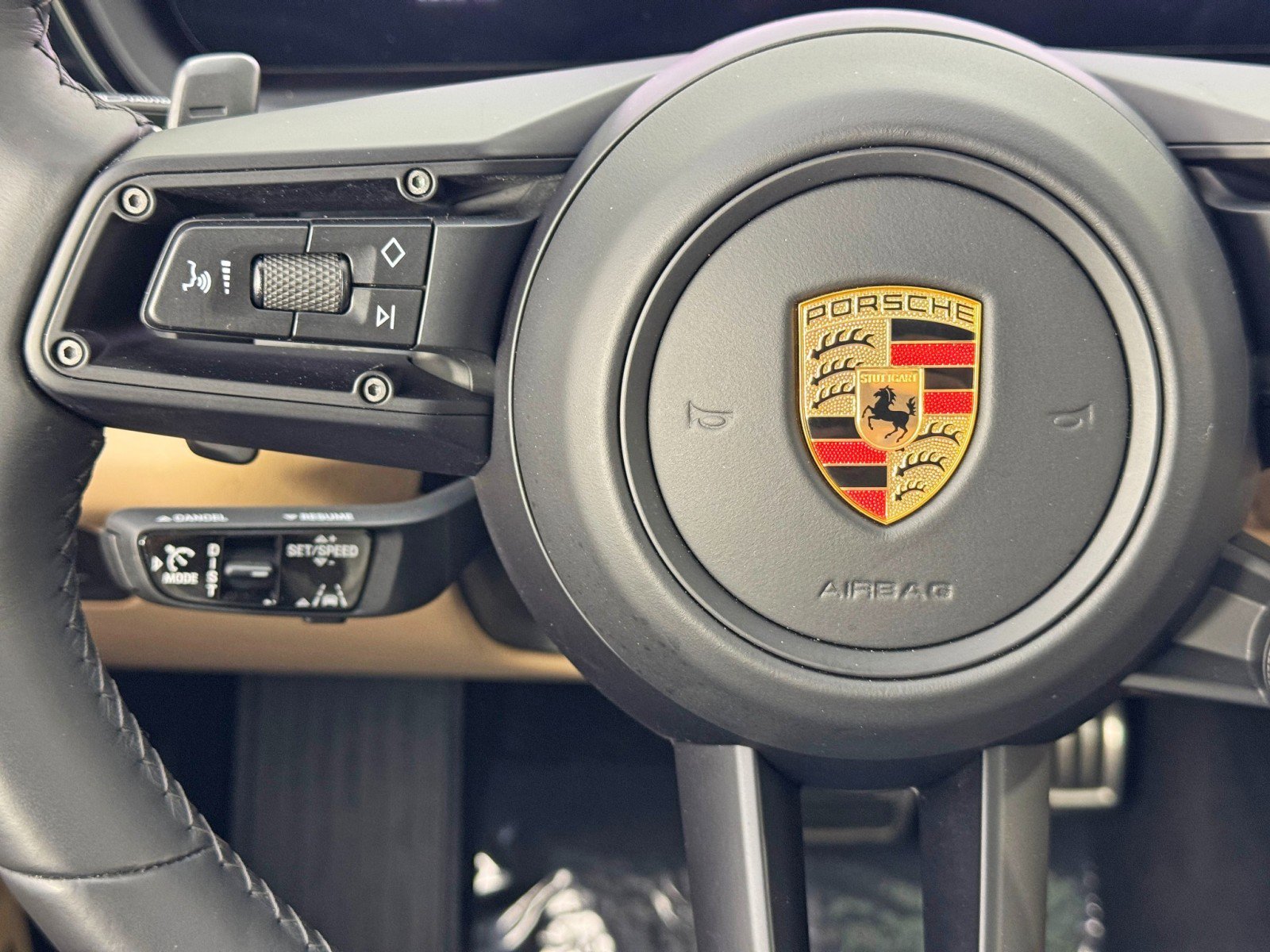Used 2024 Porsche Cayenne S image 24