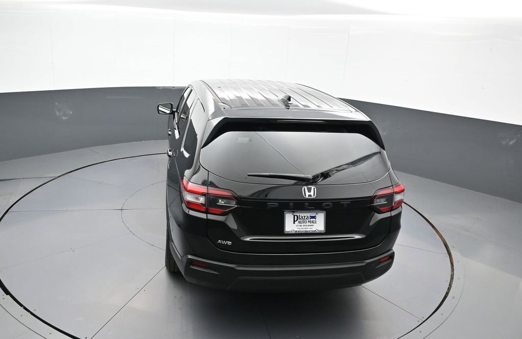 Used 2023 Honda Pilot LX image 39