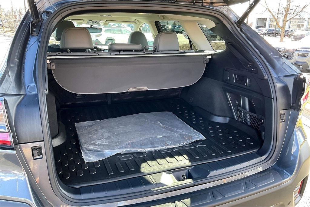 Used 2022 Subaru Outback Limited XT image 31