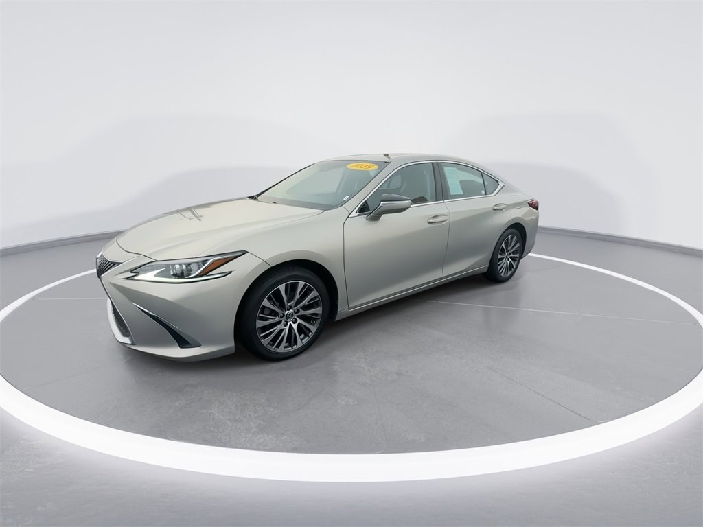 Used 2019 Lexus ES 350 image 4